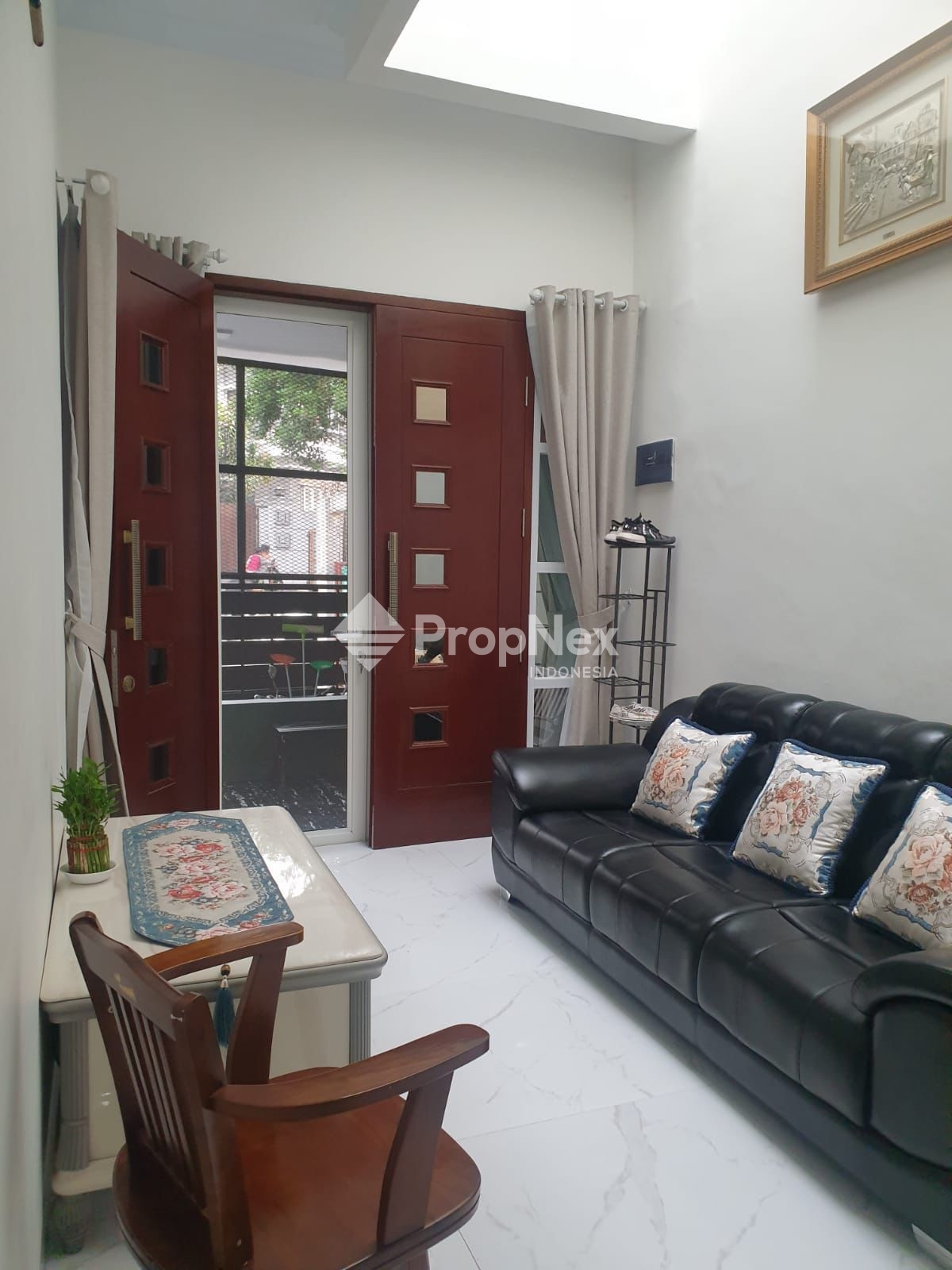 Rumah + Kos-Kosan Strategis di Kebun Jeruk Jakarta Barat — foto 5